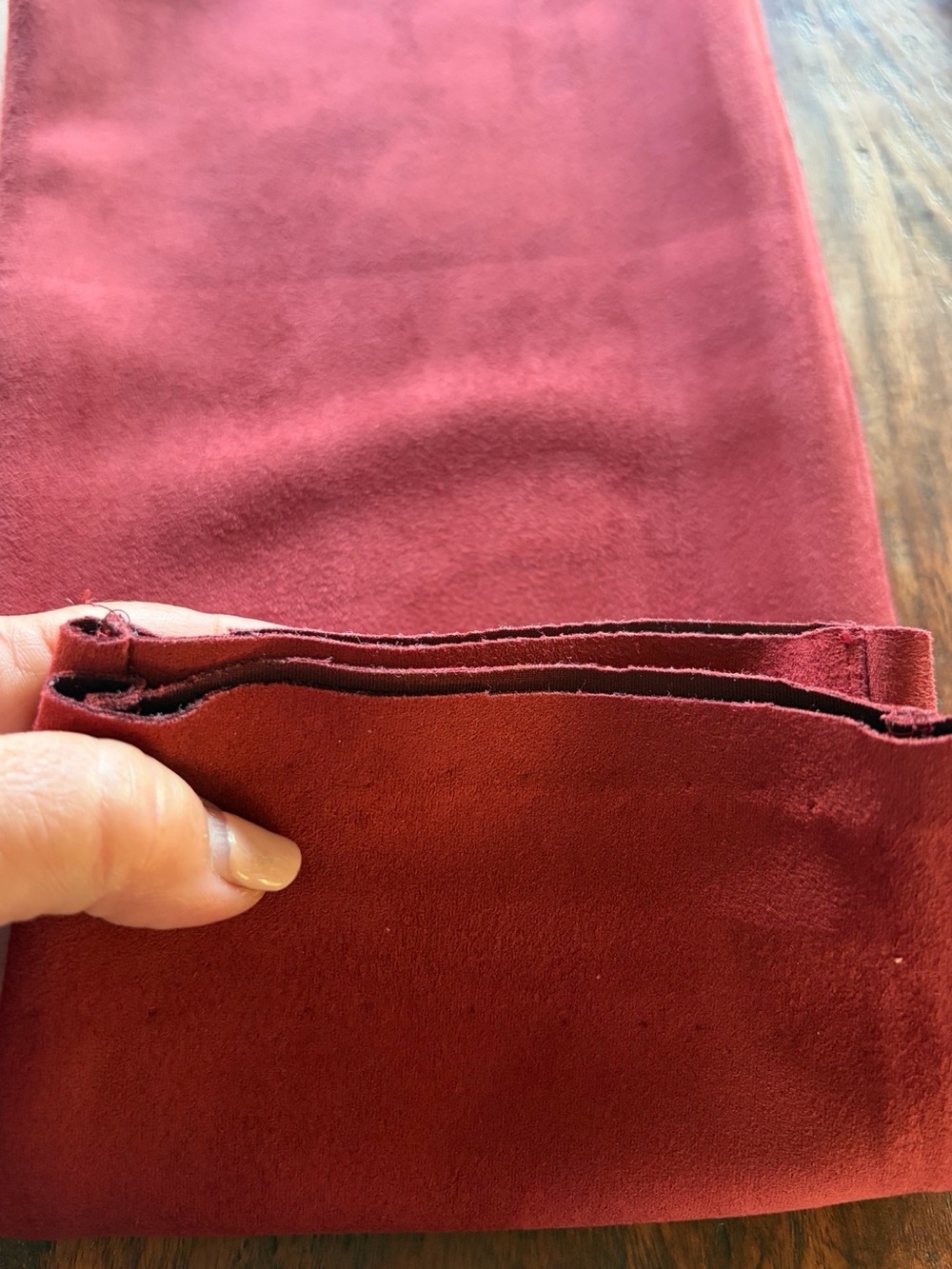 Liverpool Los Angeles Faux Suede Pants Burgundy Wine Size 8 26" Altered Inseam - Picture 3 of 5